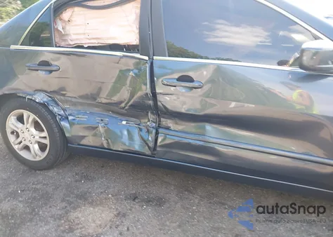 2007 Honda Accord 2.4 Se из США, поврежденный, VIN JHMCM56397C006046